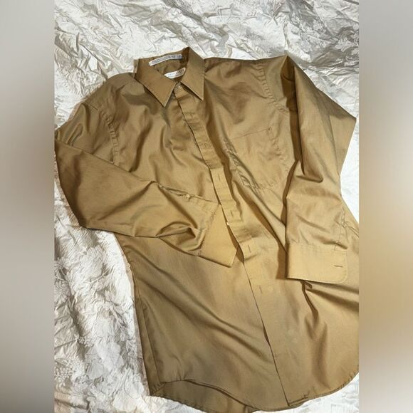 Geoffrey Beene wrinkle free dress shirt size medium - Picture 1 of 3